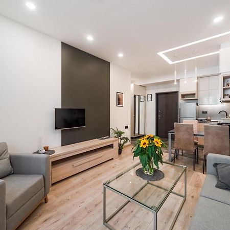 Thames Apartment By Downtown Inn, City Center Yerevan Exterior photo
